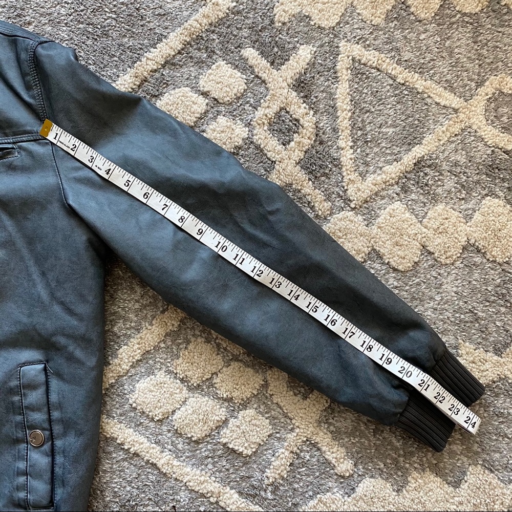 XRAY Jeans Gray Faux Leather Sherpa Lined Jacket - Picture 8 of 9